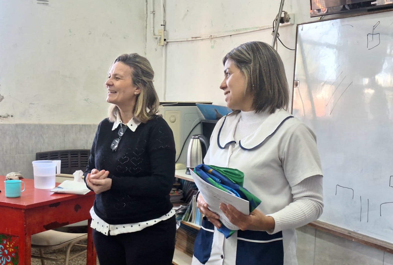 LA INTENDENTE VISITÓ LA ESCUELA N° 2